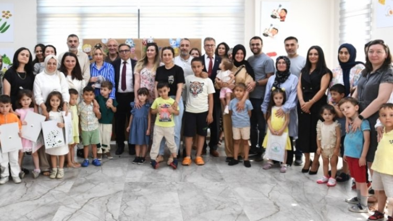 Minik öğrencilerin Osmangazi'de karne heyecanı