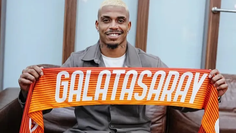 Galatasaray'da sürpriz ayrılık!