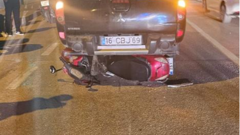 Bursa'da akılalmaz görüntü; Aracın altına girdi...