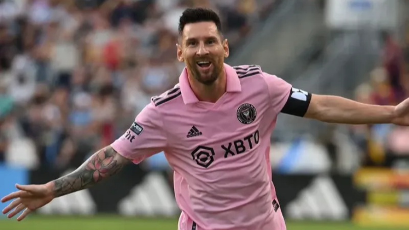 Ronaldo'dan sonra Messi'de oraya gidiyor