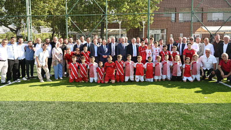 Bakan Osman Aşkın Bak'tan Bursa Zaferspor'a ziyaret