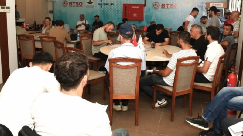 Bursa'da bu toplantıda 50 kişi iş buldu!