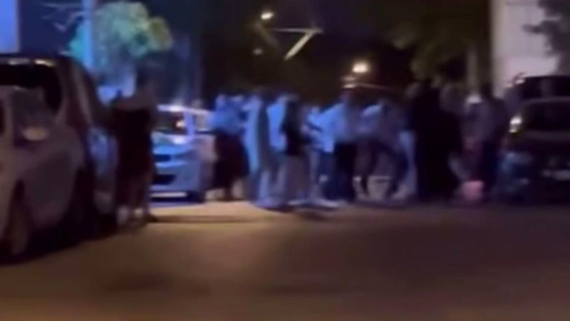 Bursa'da iki grup birbirine girdi, yumruklar havada uçuştu