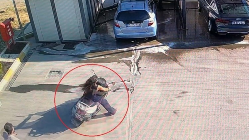 Bursa'da ehliyetsiz sürücü bakın neler yaptı!