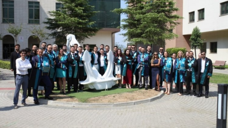 BTÜ Denizcilik Fakültesi ilk mezunlarını verdi