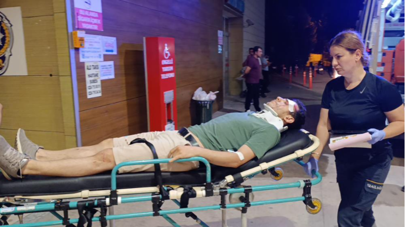 Bursa'da korkutan kaza; 1'i polis 3 yaralı