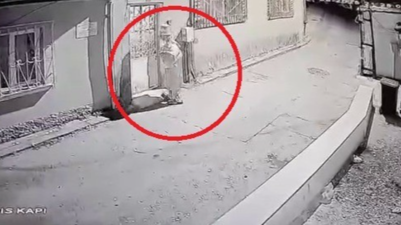 Bursa'da palyaçolu adam kabusu!