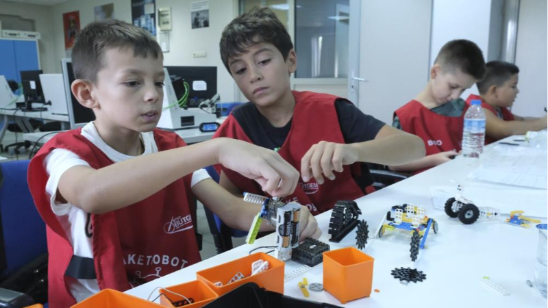 Bursa'da çocuklar yeteneklerini keşfetme imkânı buldu