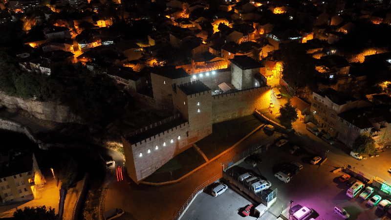 Bursa'da oraları artık geceleri de açık...