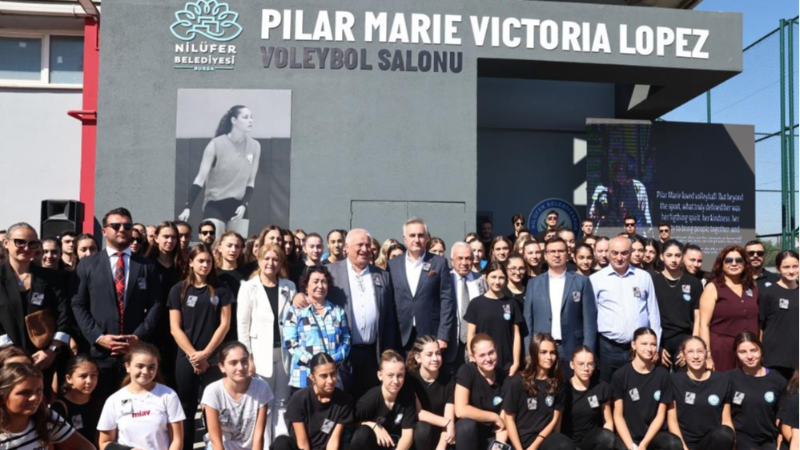 Voleybolcu Lopez'in ismi Bursa'da böyle yaşayacak!