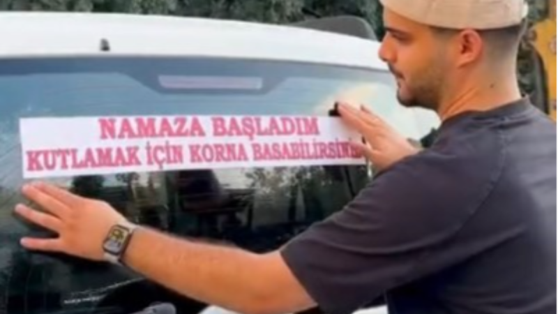 Bursa'da namazla ilgili dikkat çeken sosyal deney!
