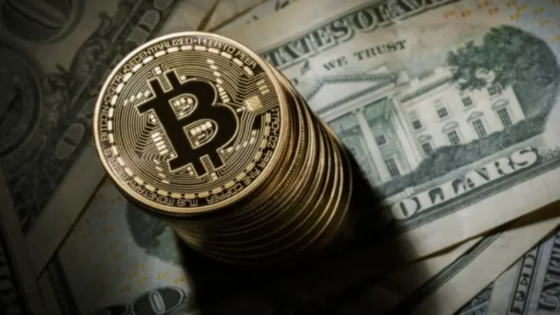 Bitcoin'den yeni rekor; 125 bin doları aştı