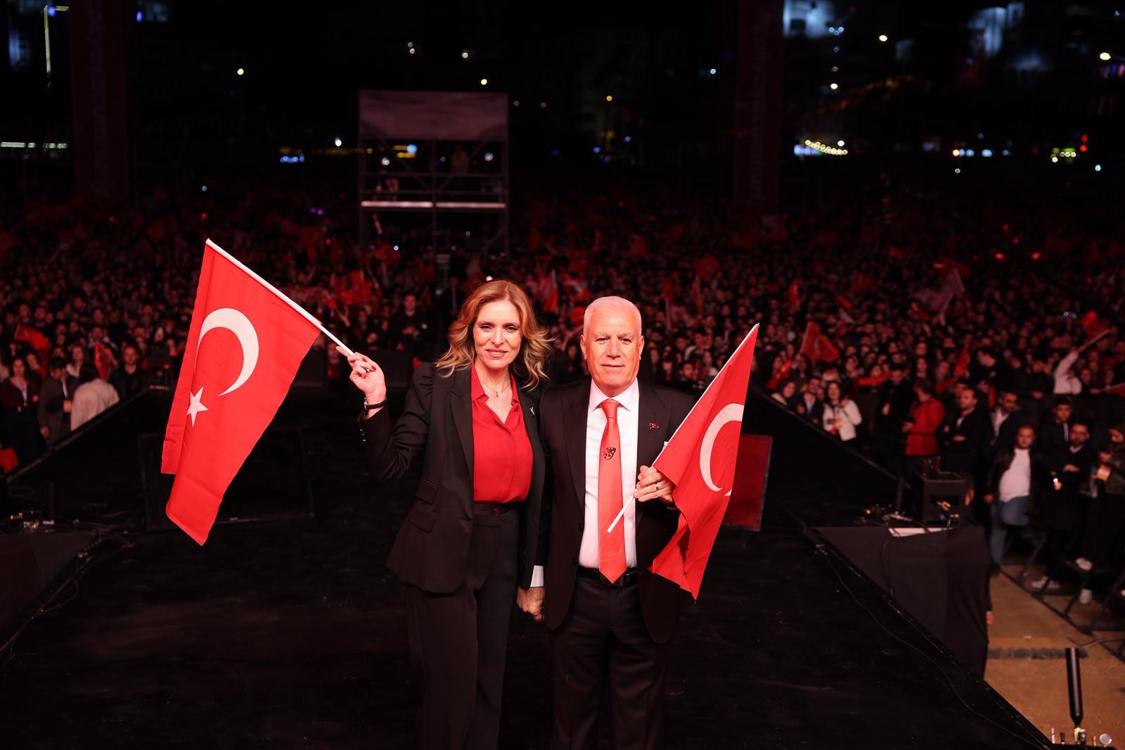 Bursa tek yürek, Yaşasın Cumhuriyet