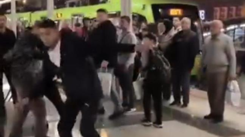 Bursa'da maç değil böyle kavga izlediler!