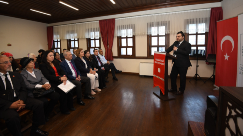 Bursa Osmangazi’de Nutuk’un Işığında Cumhuriyet konuşuldu