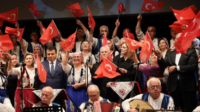 Atatürk, Bursa’da Rumeli ezgileriyle anıldı