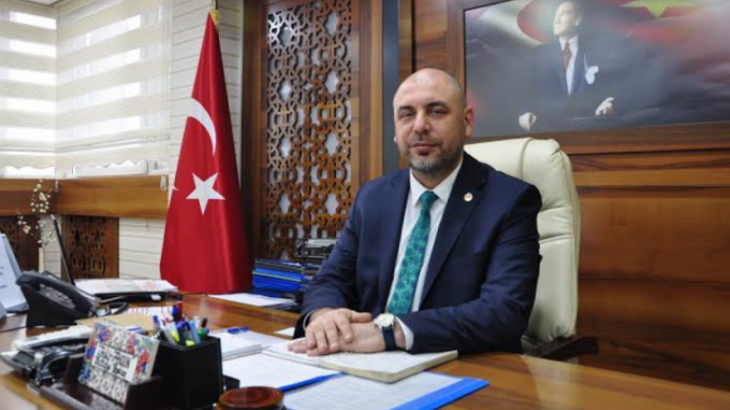 Bursa'da o ilçenin belediye başkanı hastaneye kaldırıldı