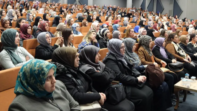 Bursa Yıldırım’da kadim şifa programı büyük ilgi gördü