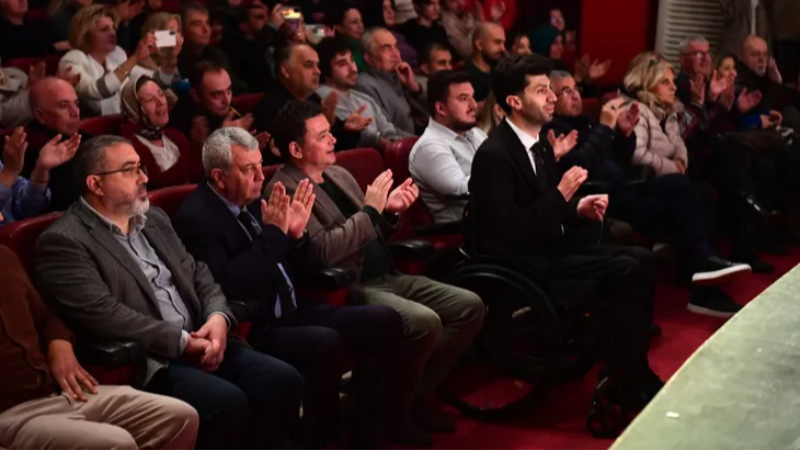 Bursa Osmangazi’de örnek teşkil eden oyun!