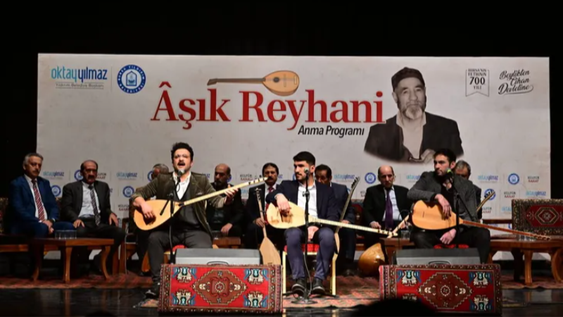 Bursa'da Aşık Reyhani’ye vefa gecesi