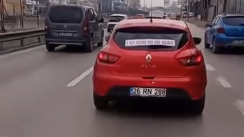Bursa'da bu arabaya bakan bir daha baktı!