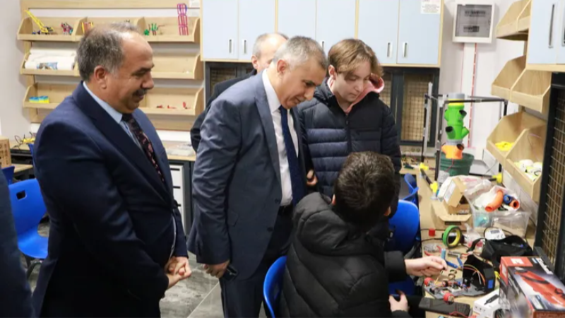 Bursa'da lise öğrencileri bu programda buluştu