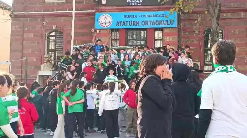 İşte Bursaspor sevgisi; Okullar yeşil beyaz...
