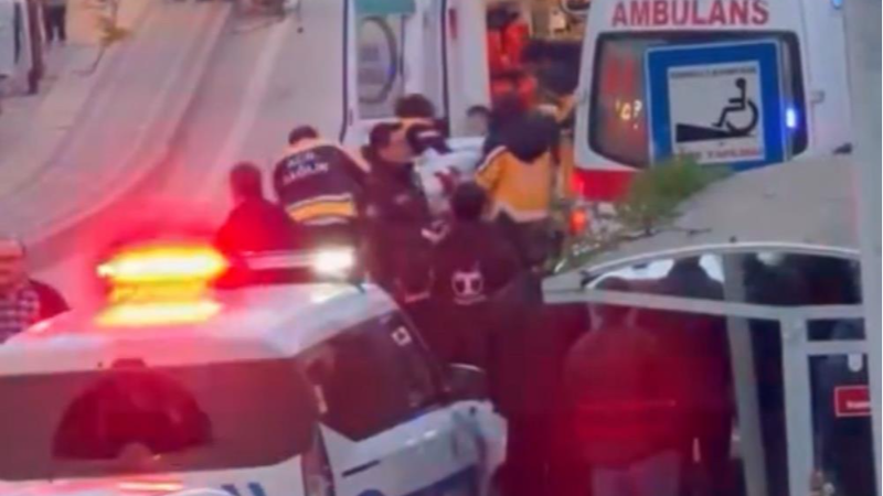 Bursa'da olay var; Çocuklar kavga etti, kan aktı!